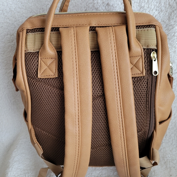 Anello 2Way Tan Leather Medium Backpack. Unisex - Picture 2 of 8